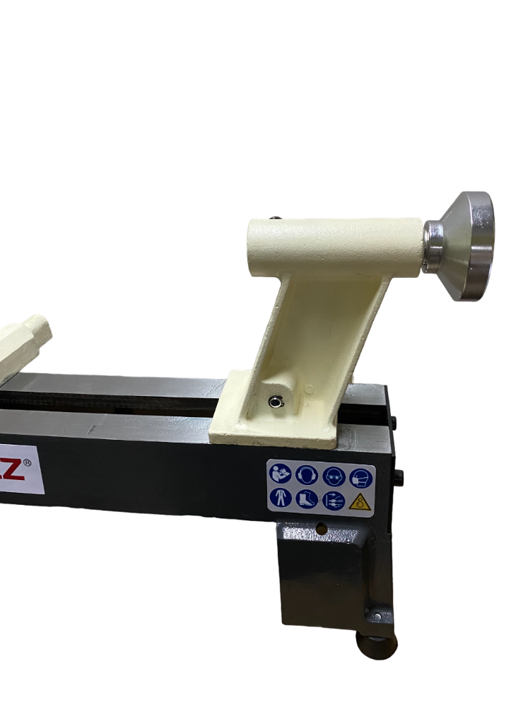 ТОКАРНЫЙ СТАНОК ПО ДЕРЕВУ REALREZ R-1218VD 550 W