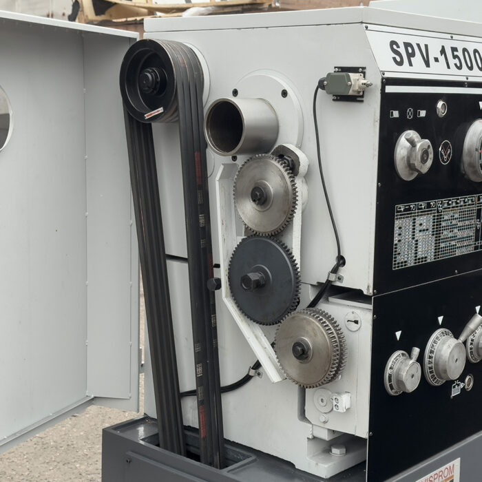 SPV-1500/660 универсальный токарный станок  с УЦИ