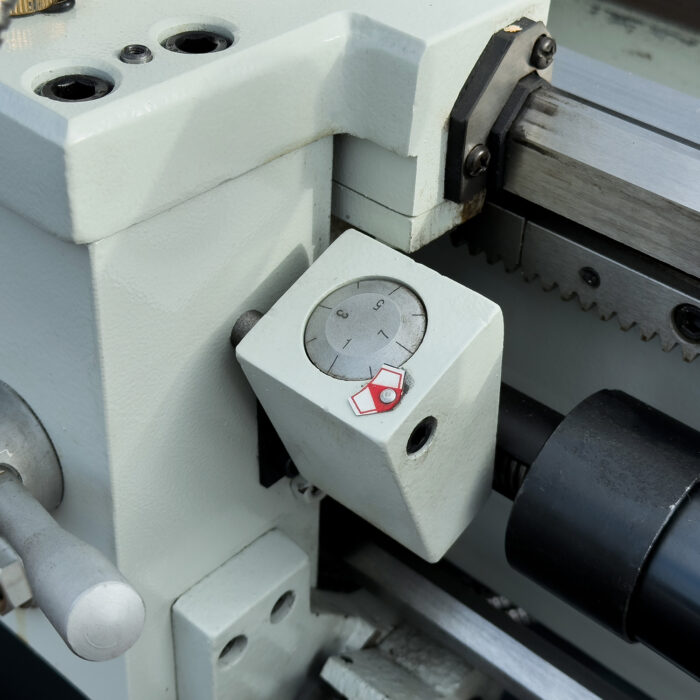 SPZ-1000 универсальный токарный станок с УЦИ