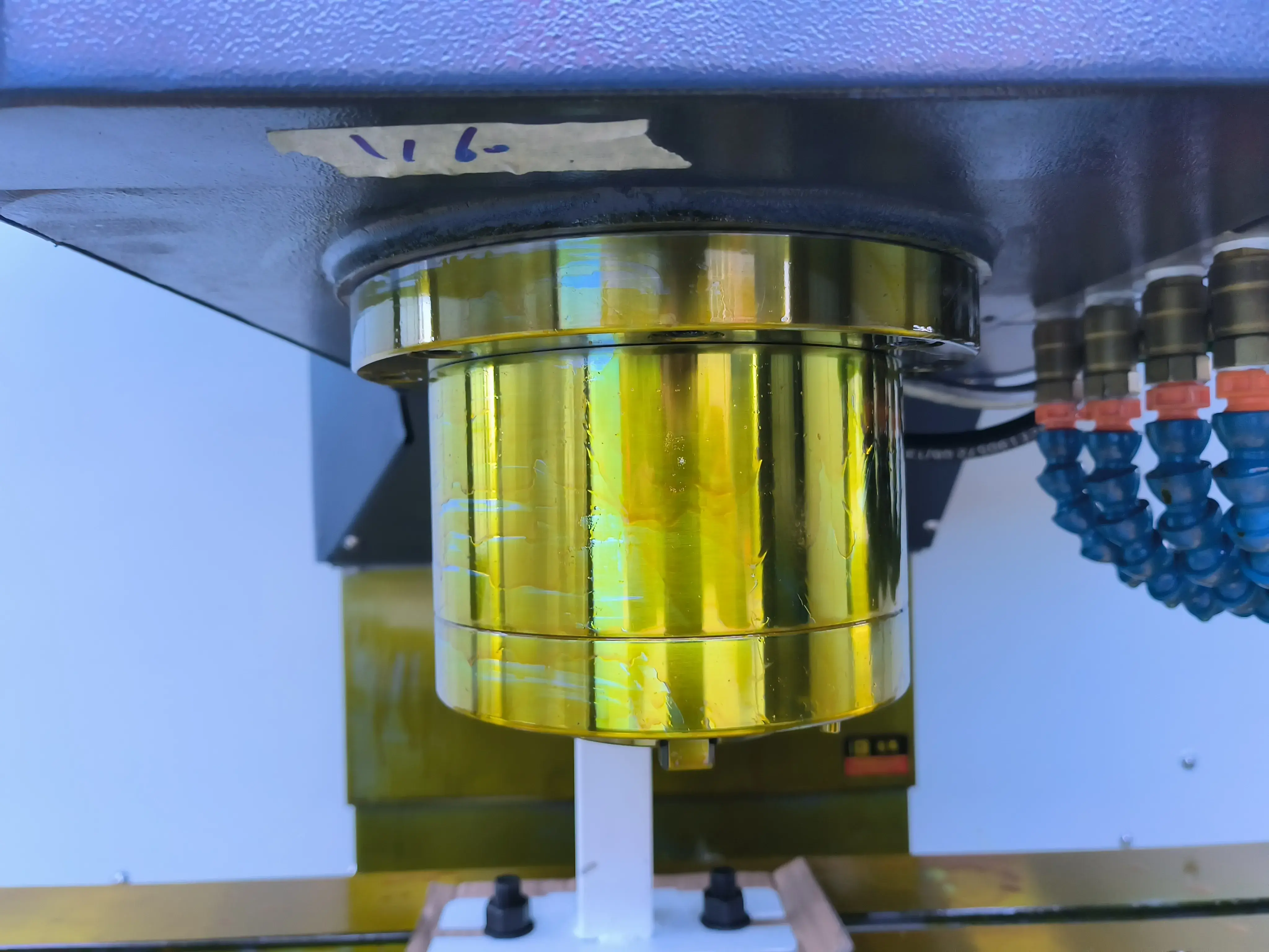 Фрезерный обрабатывающий центр с ЧПУ VMC1160 (ЧПУ GSK 25I)