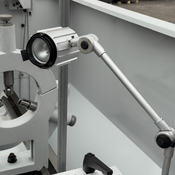 SPV-1500/660 универсальный токарный станок  с УЦИ