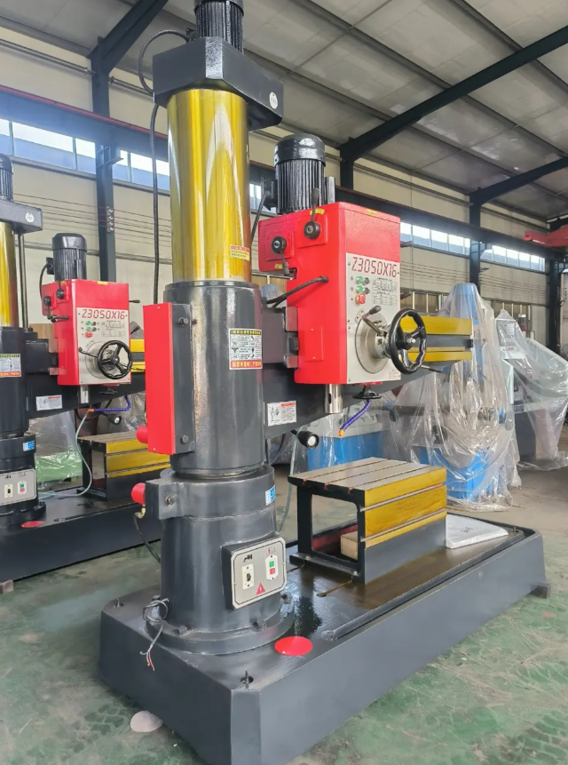 Радиально-сверлильный станок REALREZ Z3050x16