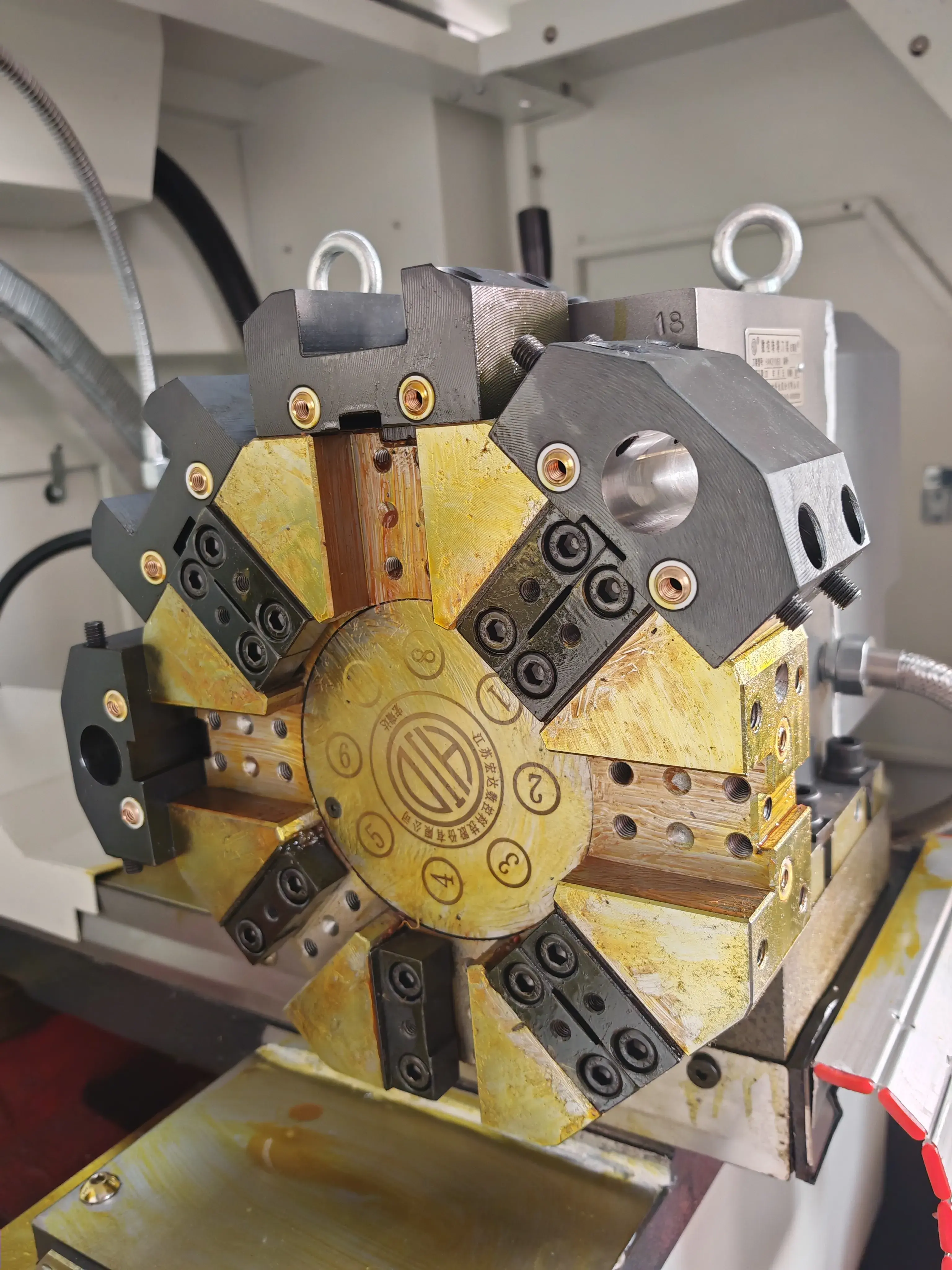 Токарный станок с ЧПУ Realrez CK 6140х750 GAH8