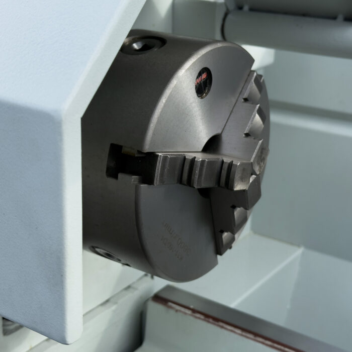 SPZ-1000 универсальный токарный станок с УЦИ