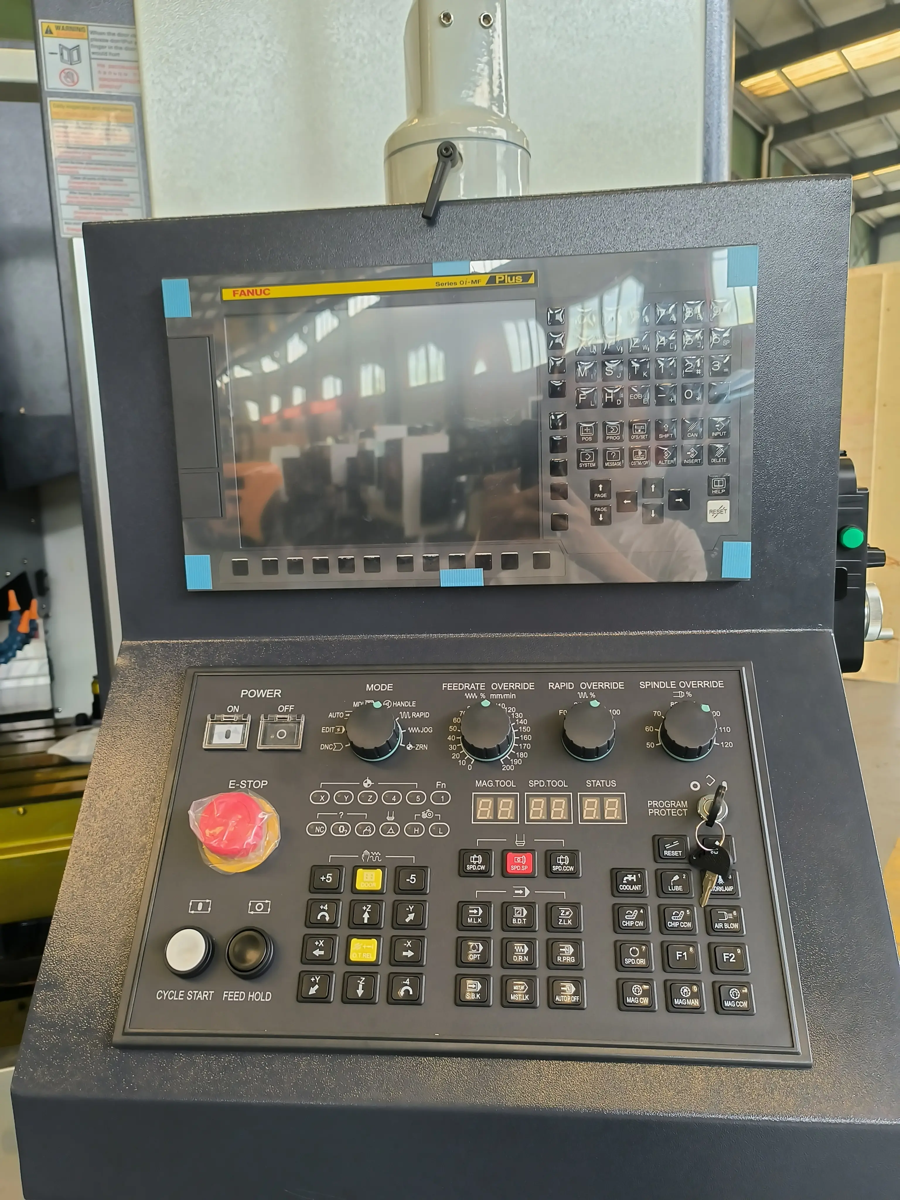Фрезерный обрабатывающий центр с ЧПУ VMC850 (Fanuc Oi-MF plus)