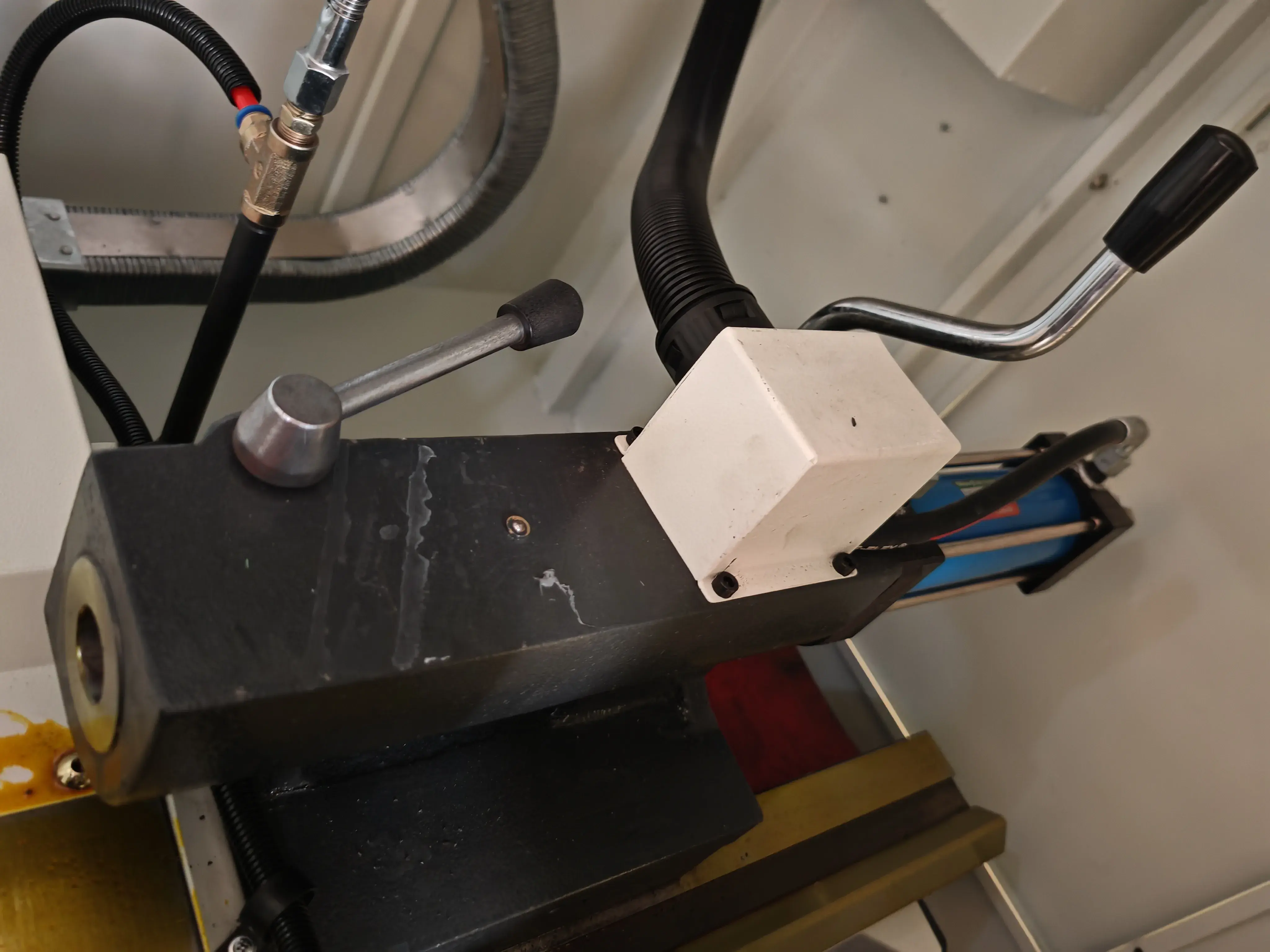 Токарный станок с ЧПУ Realrez CK 6140х750 GAH8