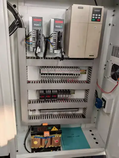 Токарный станок с ЧПУ Realrez CK 6150х750 GAM8