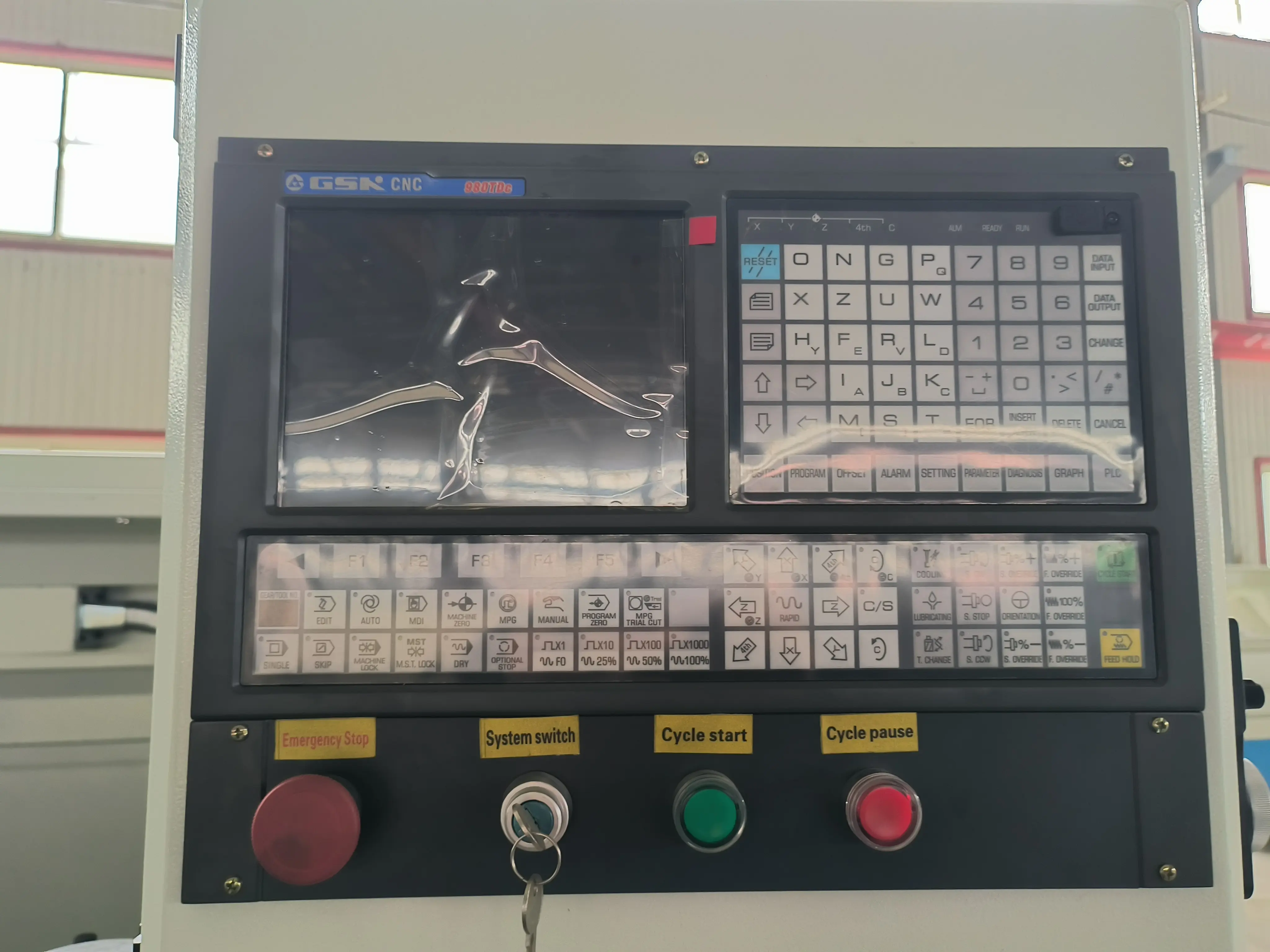 Токарный станок с ЧПУ REALREZ CK 6150х1000 GHM4 (утяжеленная станина)