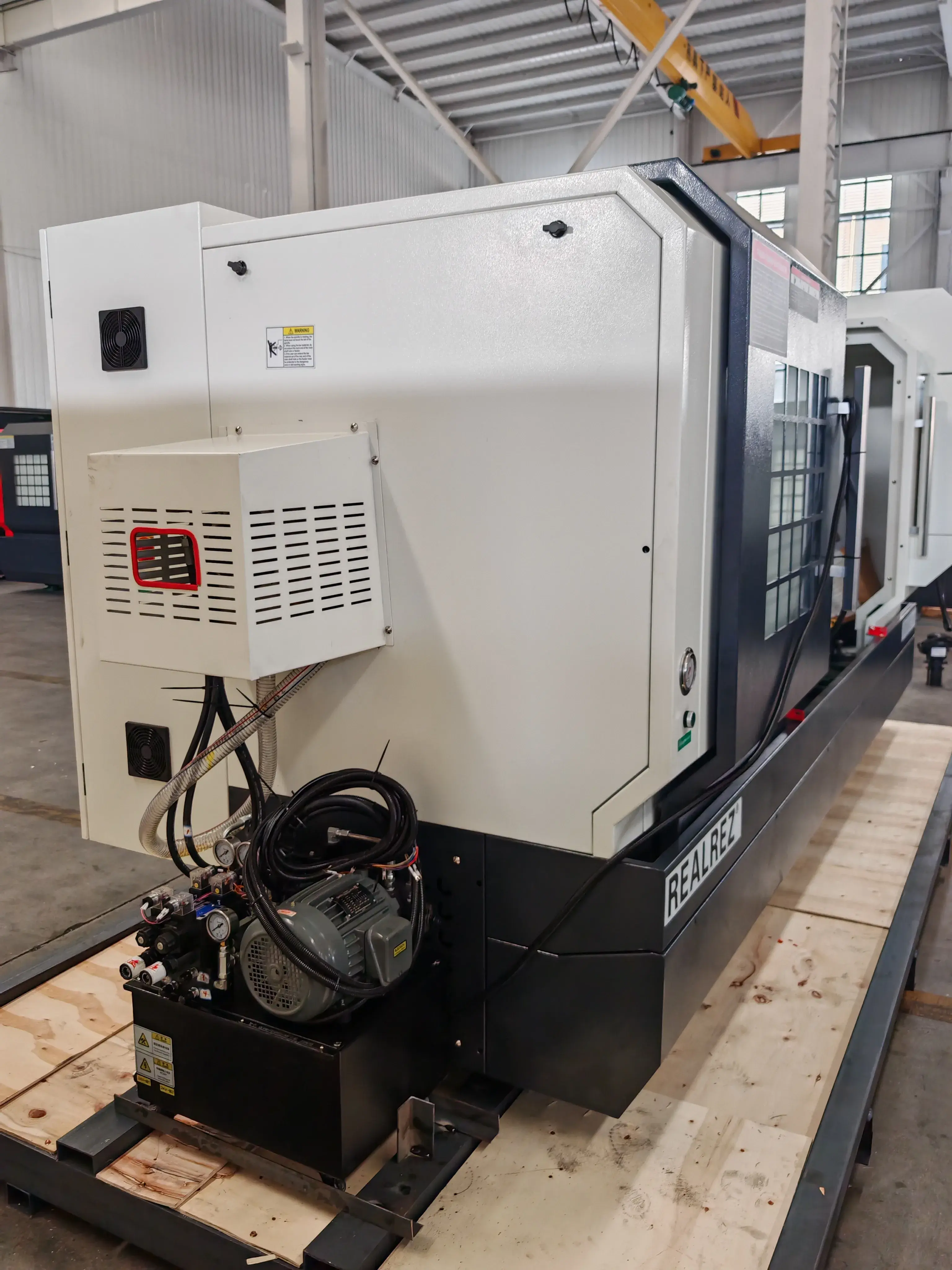 Токарный станок с ЧПУ Realrez CK 6163х1500 (GSK980TDC)