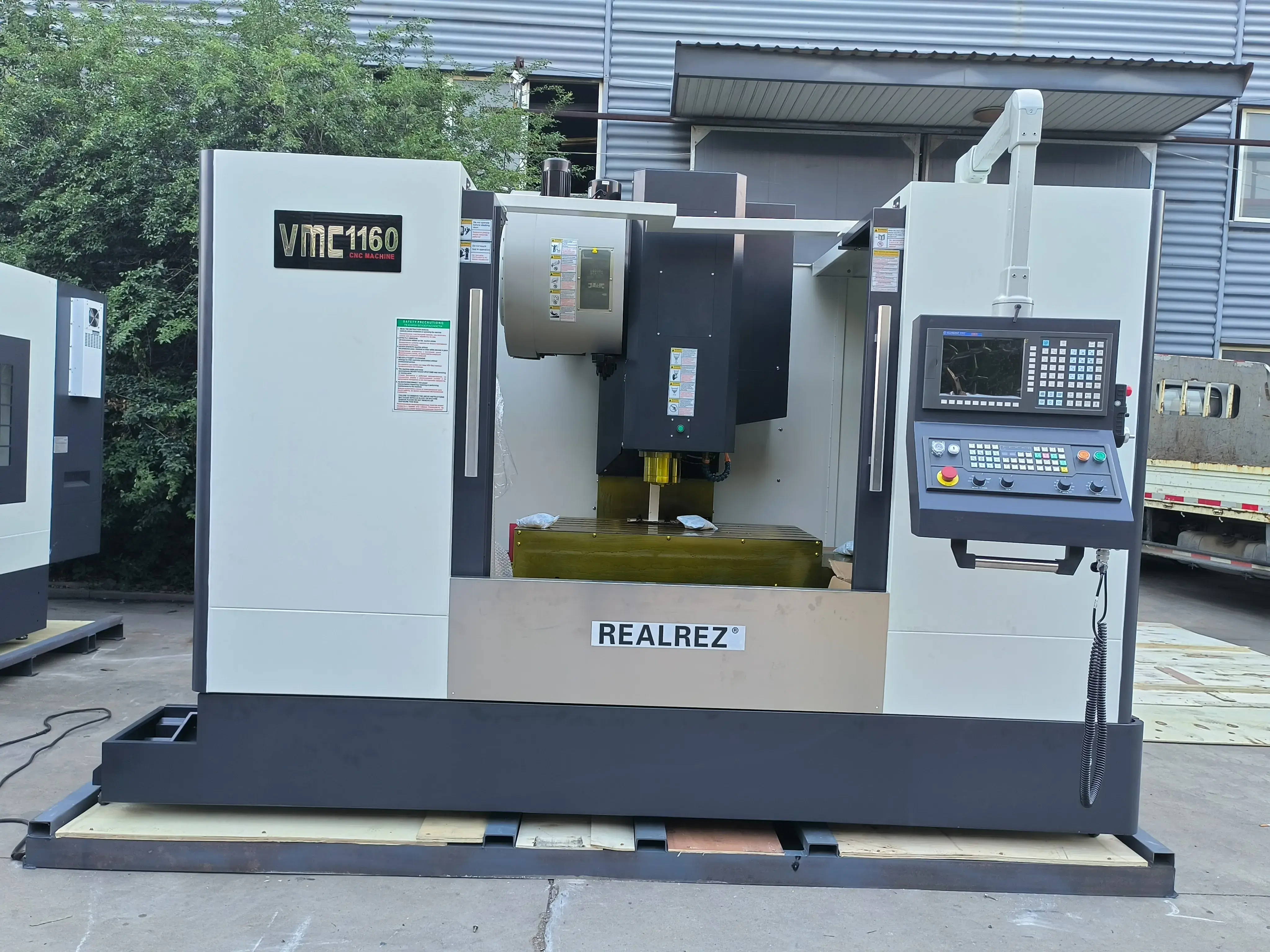 Фрезерный обрабатывающий центр с ЧПУ VMC1160 (ЧПУ GSK 25I)