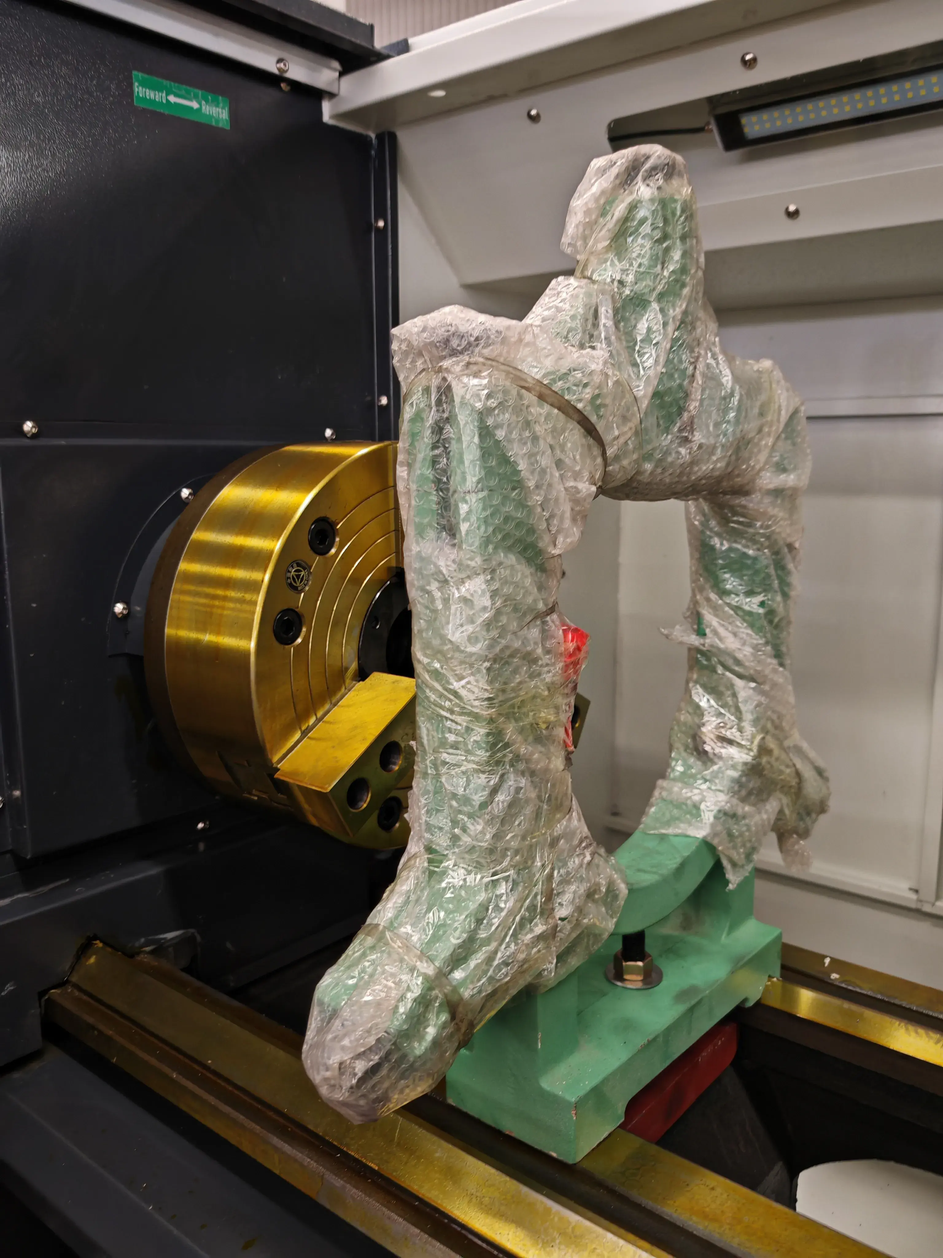 Токарный станок с ЧПУ Realrez CK 6163х1500 (GSK980TDC)