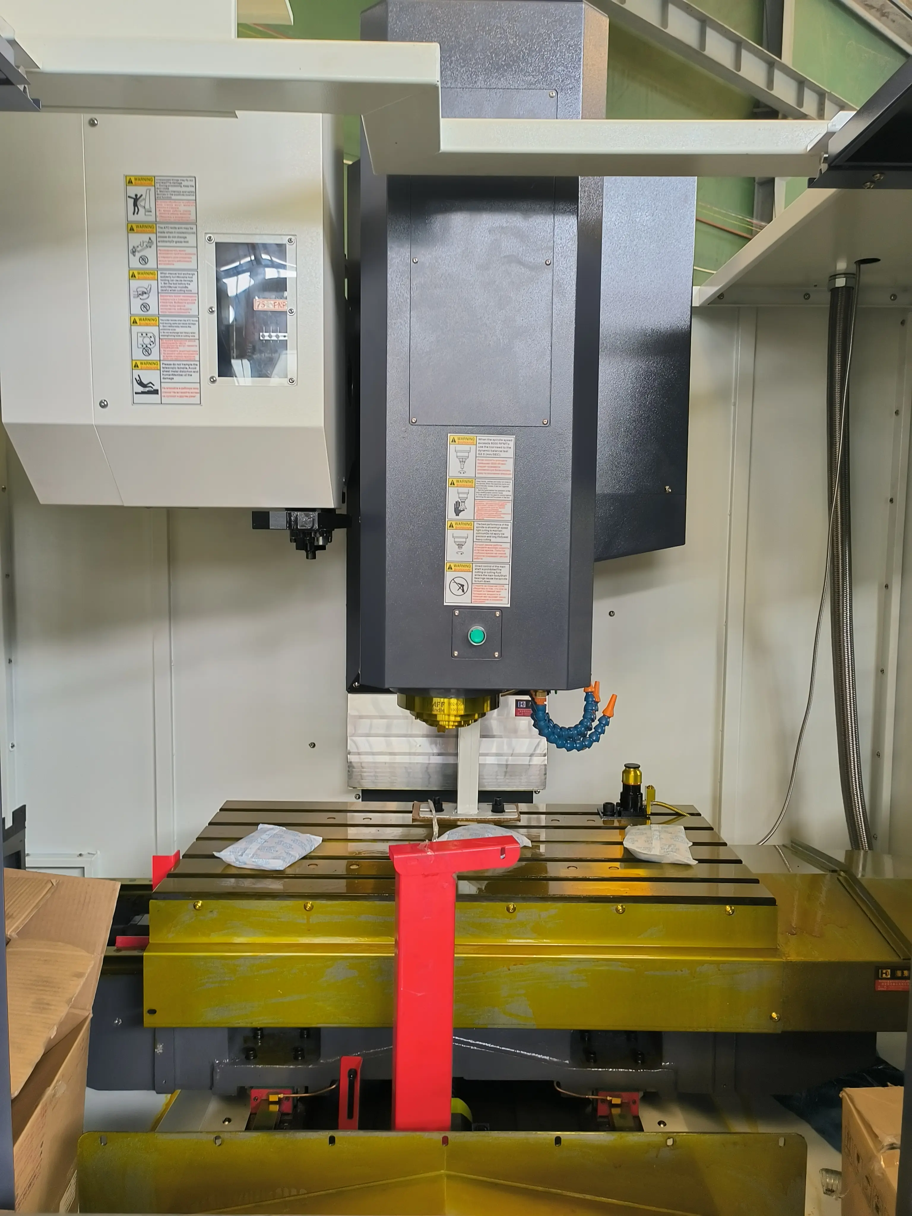 Фрезерный обрабатывающий центр с ЧПУ VMC850 (Fanuc Oi-MF plus)