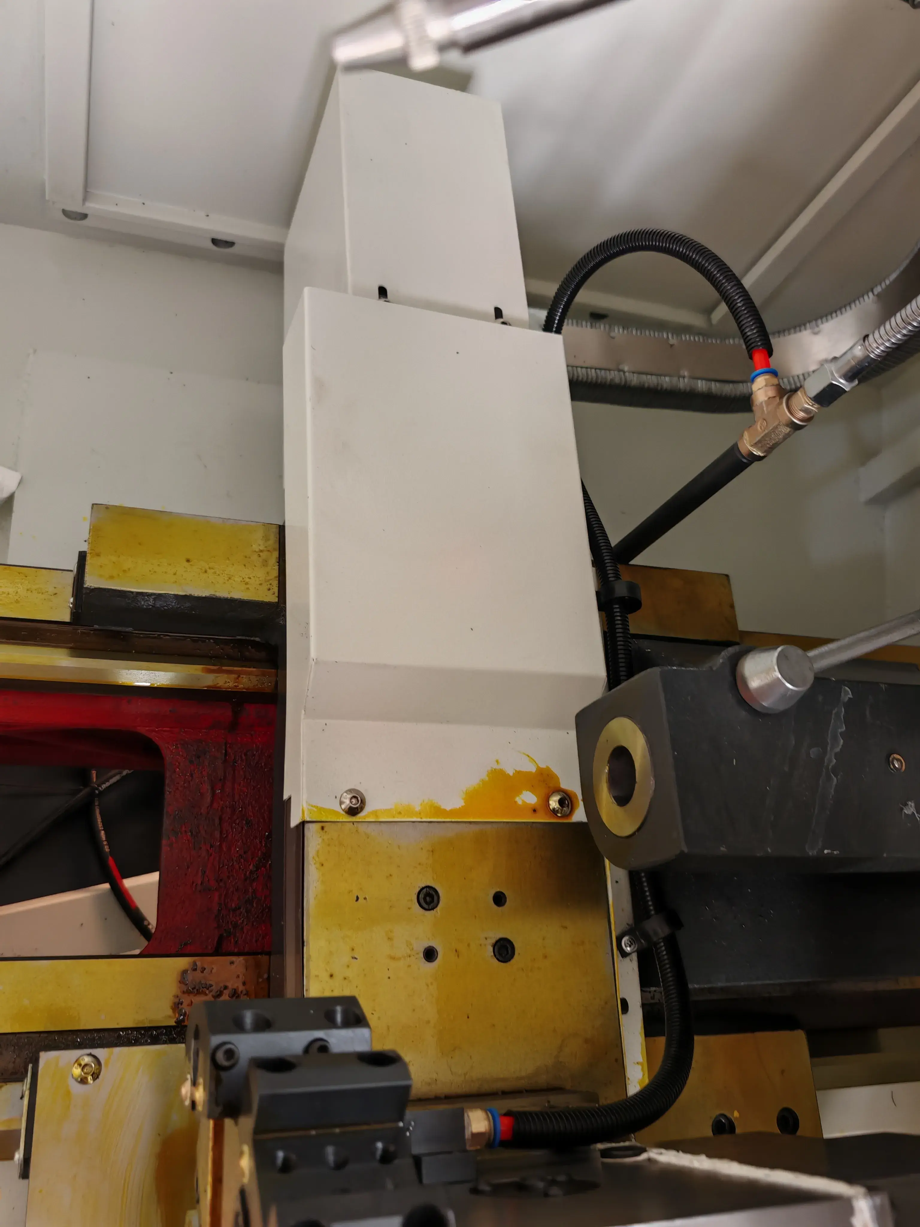 Токарный станок с ЧПУ Realrez CK 6140х750 GAH8