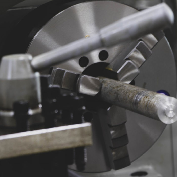 SPF-1000PS универсальный токарный станок с УЦИ