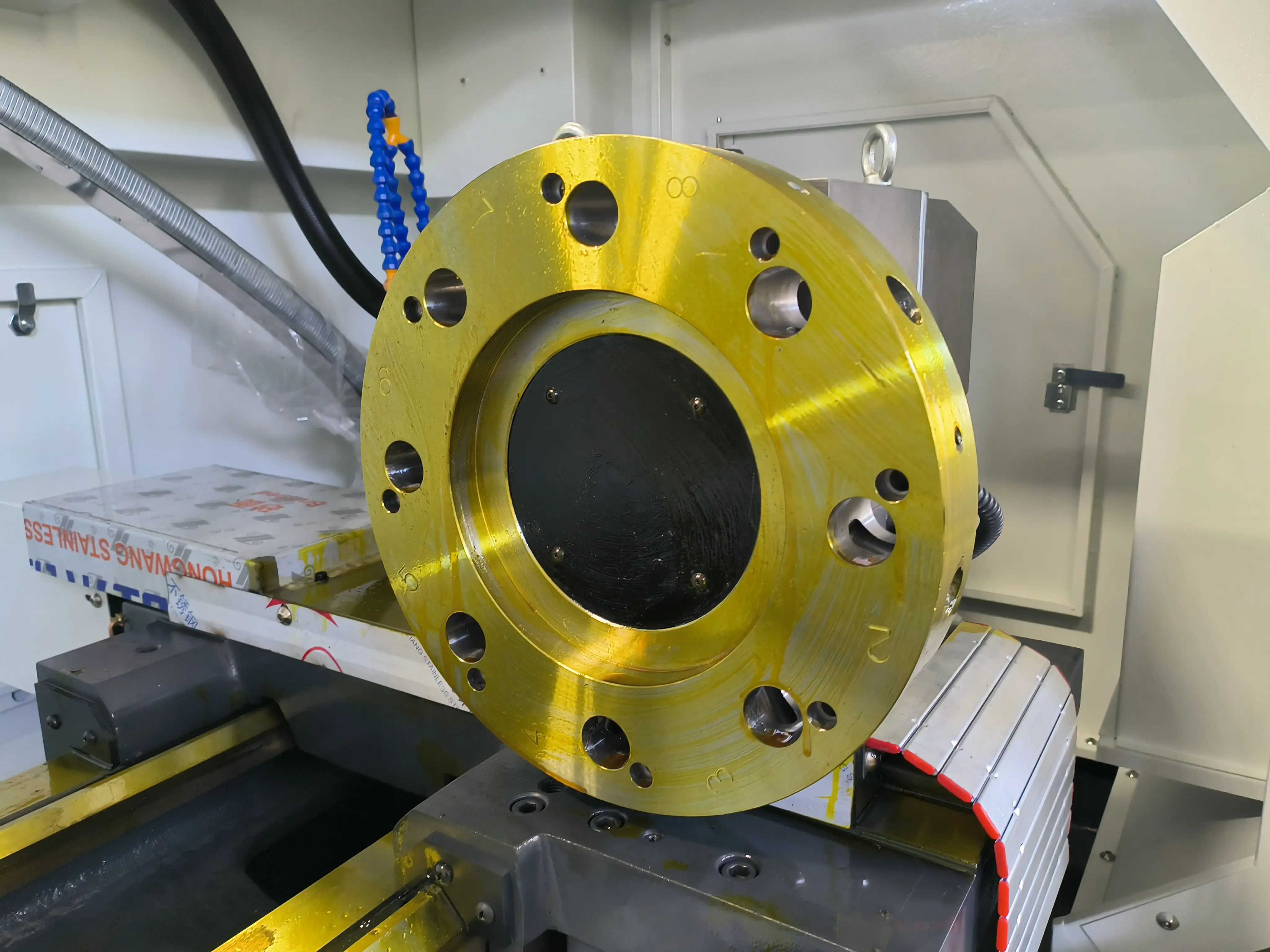 Токарный станок с ЧПУ REALREZ CK 6150х1000 SERVO + VDI