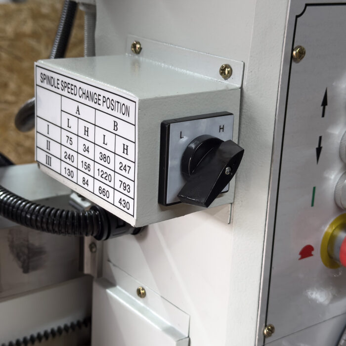 RV-32V радиально-сверлильный станок