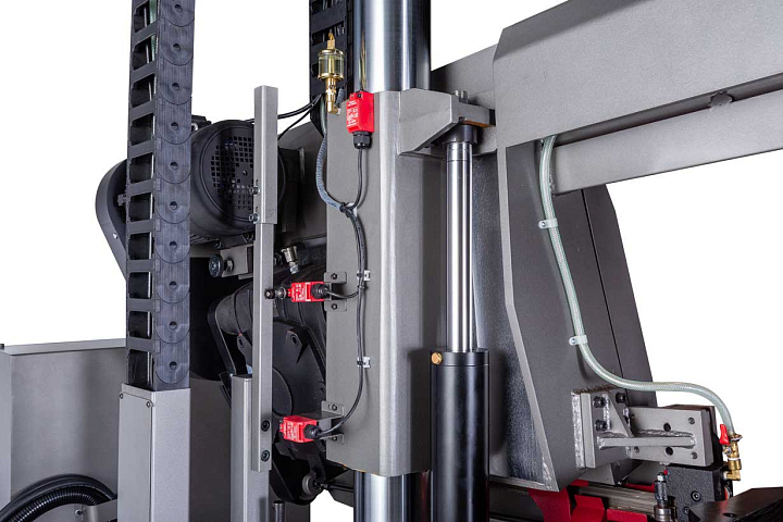 JET MBS-1832DAS Ленточнопильный станок с автоматическим поворотом пильной рамы