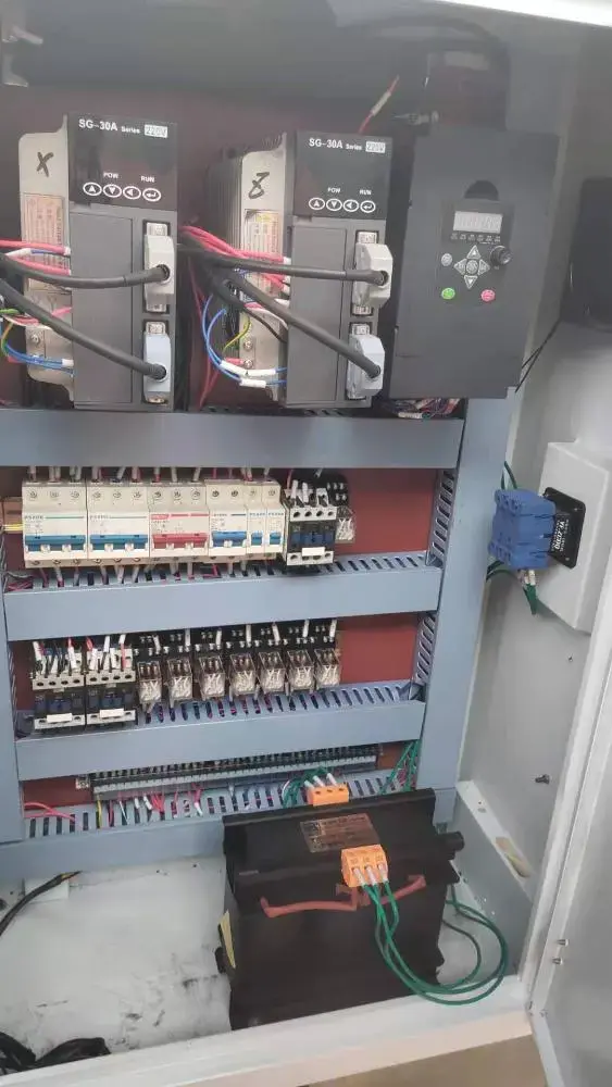 Токарный станок с ЧПУ REALREZ CK 6130