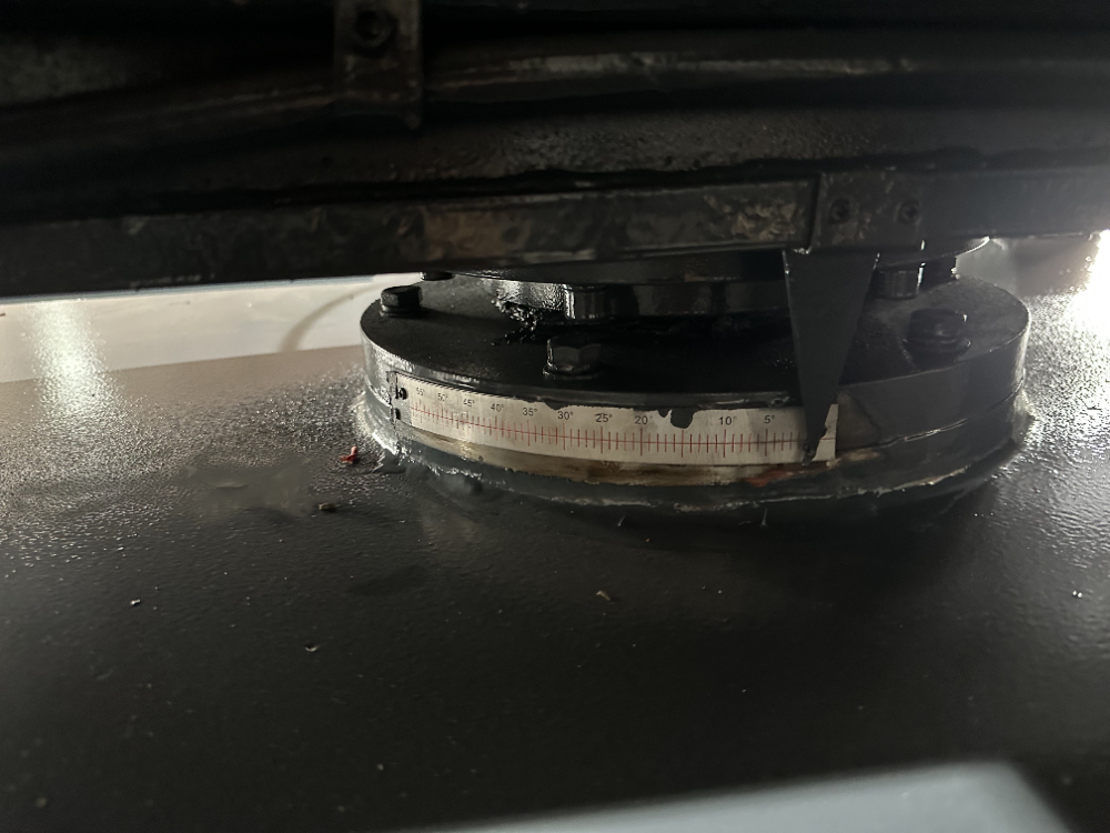 СТАНОК ЛЕНТОЧНОПИЛЬНЫЙ ПОЛУАВТОМАТИЧЕСКИЙ REALREZ GB4250X