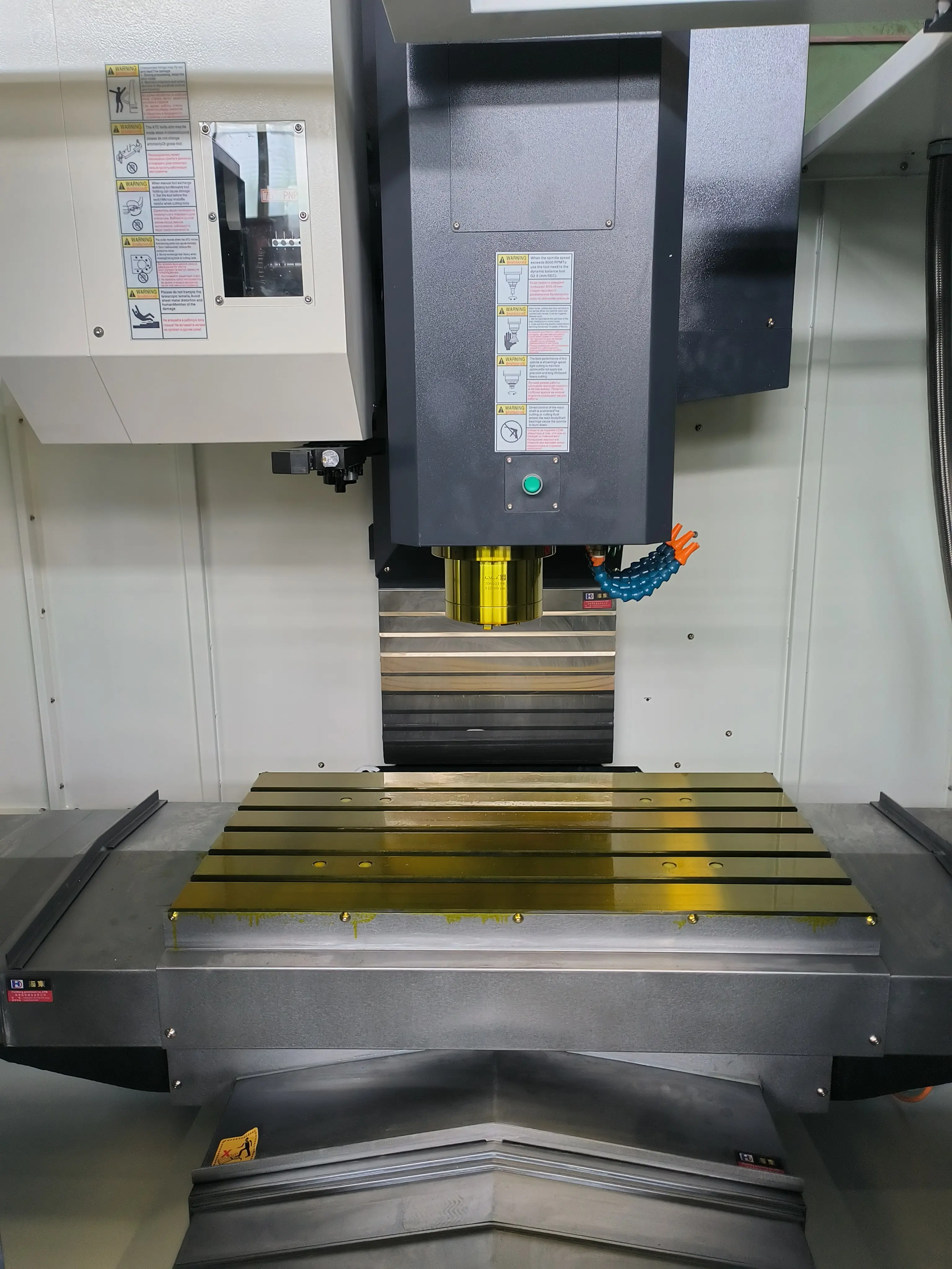 Фрезерный обрабатывающий центр с ЧПУ VMC855 (Fanuc Oi-MF tf plus)