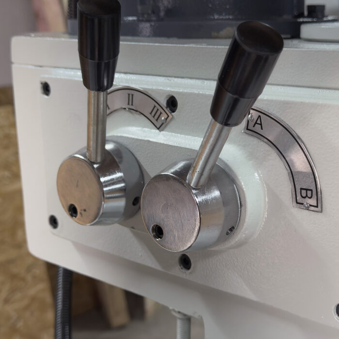 RV-32V радиально-сверлильный станок