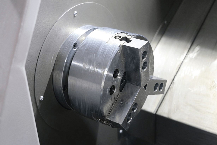 Токарный станок с ЧПУ JET KDCK-25F CNC (Fanuc 0i, гидрав. патрон, 3000 об/мин, деталеуловитель)